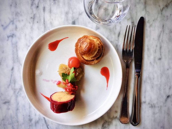 Come fare un arancino alla siciliana con ripieno di ragù e piselli?